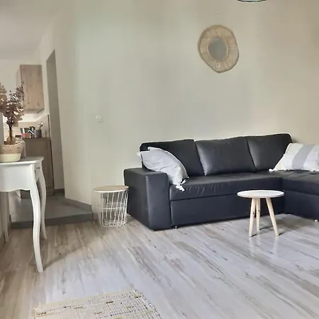 Avec Terrasse Centre De La Bastide * Каркассон